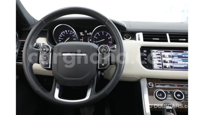 Big with watermark land rover range rover ashanti import dubai 11544