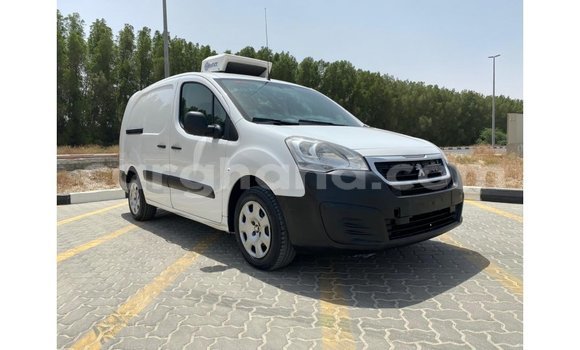 Buy Import Peugeot Partner White Car in Import - Dubai in Ashanti