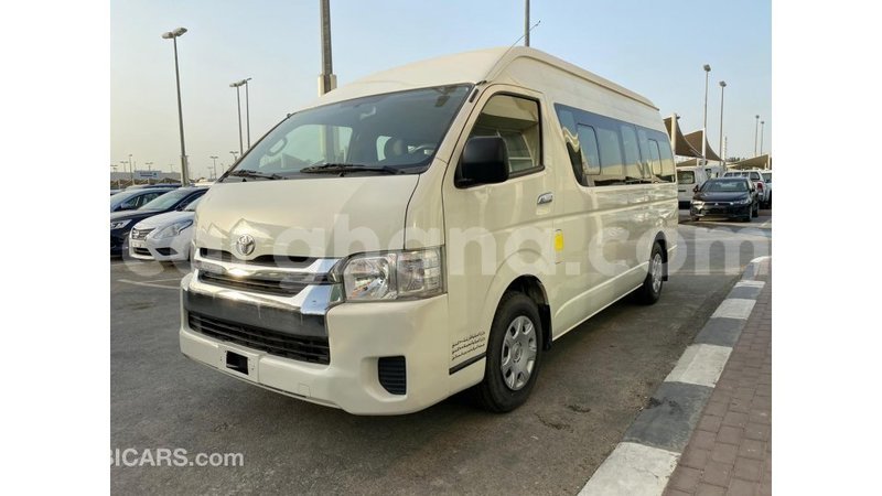 Big with watermark toyota hiace ashanti import dubai 11554