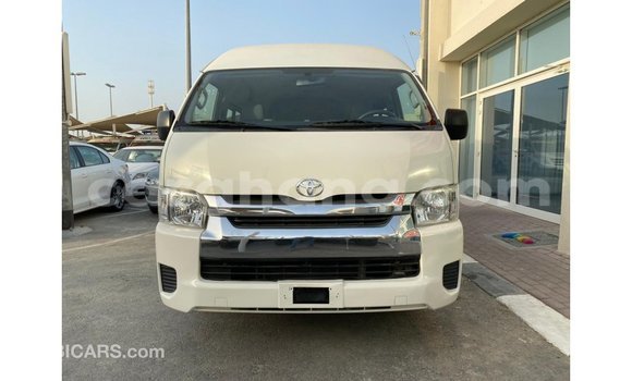 Sayi Imported Toyota Hiace White Mota in Import - Dubai a Ashanti Sayi Imported Toyota Hiace White Mota in Import - Dubai a Ashanti