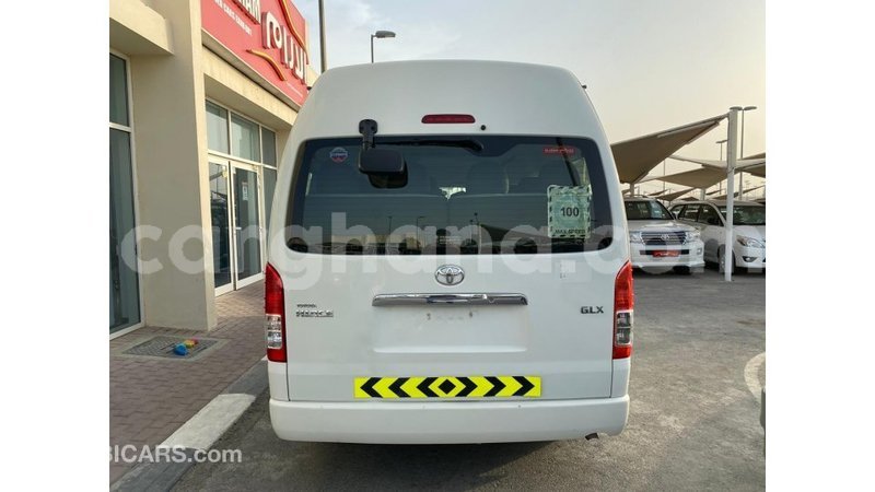 Big with watermark toyota hiace ashanti import dubai 11554