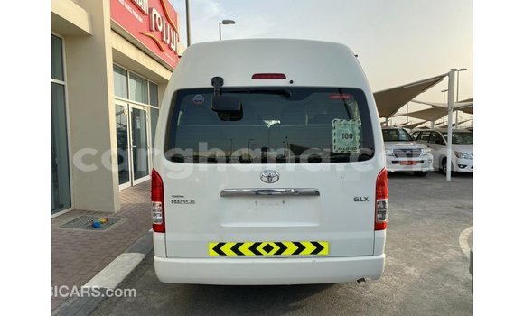 Sayi Imported Toyota Hiace White Mota in Import - Dubai a Ashanti Sayi Imported Toyota Hiace White Mota in Import - Dubai a Ashanti