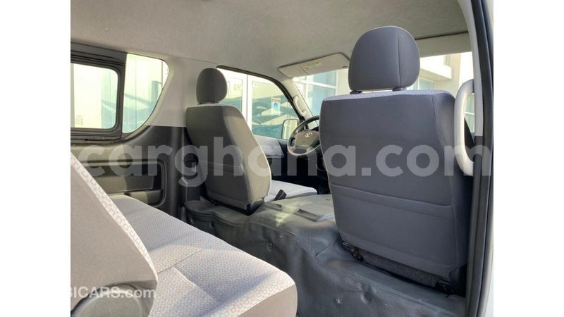 Big with watermark toyota hiace ashanti import dubai 11554