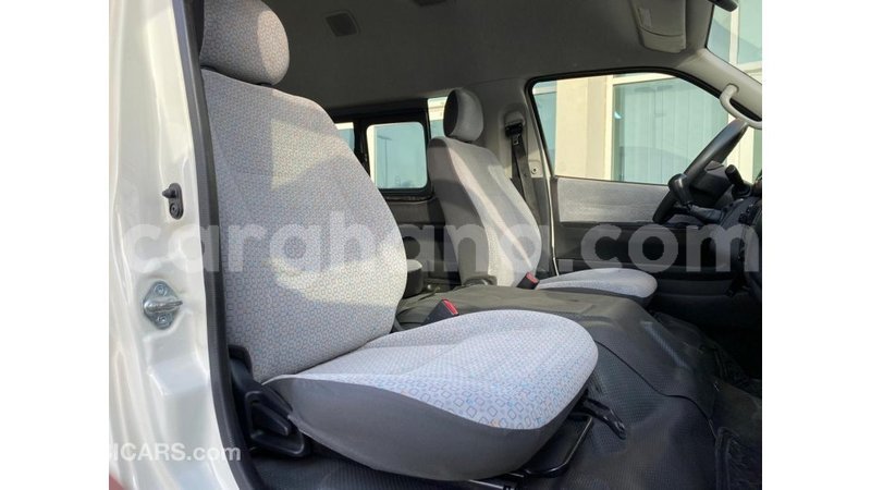 Big with watermark toyota hiace ashanti import dubai 11554