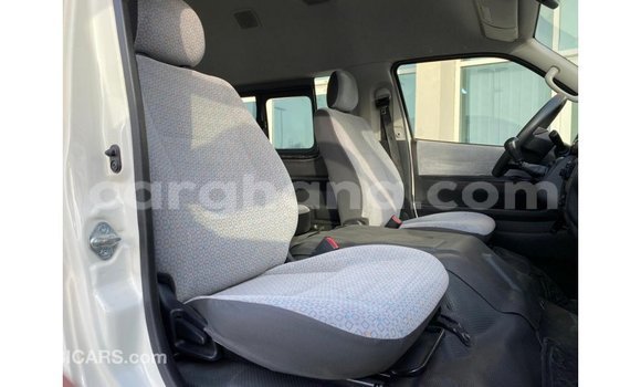 Sayi Imported Toyota Hiace White Mota in Import - Dubai a Ashanti Sayi Imported Toyota Hiace White Mota in Import - Dubai a Ashanti