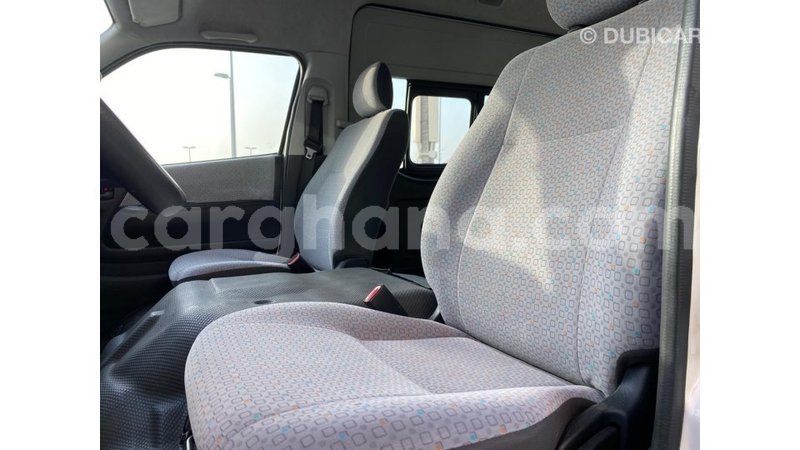 Big with watermark toyota hiace ashanti import dubai 11554