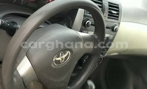 Sayi Na hannu Toyota Corolla White Mota in Accra a Greater Accra Sayi Na hannu Toyota Corolla White Mota in Accra a Greater Accra
