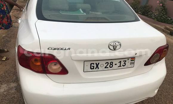 Sayi Na hannu Toyota Corolla White Mota in Accra a Greater Accra Sayi Na hannu Toyota Corolla White Mota in Accra a Greater Accra