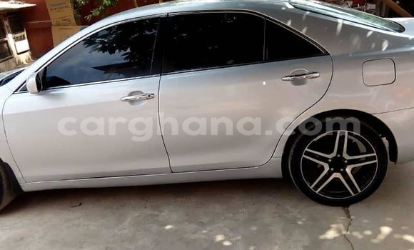 Ra Àlòkù Toyota Camry Silver Ọkọ̀ in Accra ni Greater Accra Ra Àlòkù Toyota Camry Silver Ọkọ̀ in Accra ni Greater Accra
