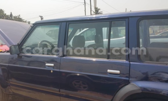 Sayi Na hannu Nissan Patrol Blue Mota in Accra a Greater Accra