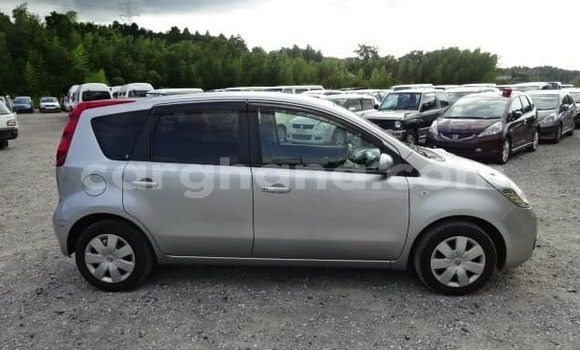 Sayi Na hannu Nissan Note Azurfa Mota in Accra a Greater Accra Sayi Na hannu Nissan Note Azurfa Mota in Accra a Greater Accra