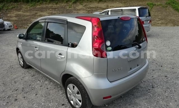 Sayi Na hannu Nissan Note Azurfa Mota in Accra a Greater Accra Sayi Na hannu Nissan Note Azurfa Mota in Accra a Greater Accra
