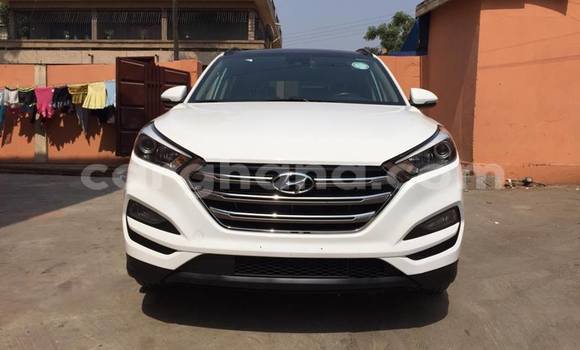 Buy Used Hyundai Santa Fe White Car in Accra in Greater Accra Buy Used Hyundai Santa Fe White Car in Accra in Greater Accra