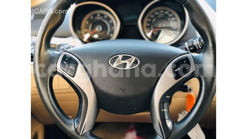 Big with watermark hyundai elantra ashanti import dubai 11597