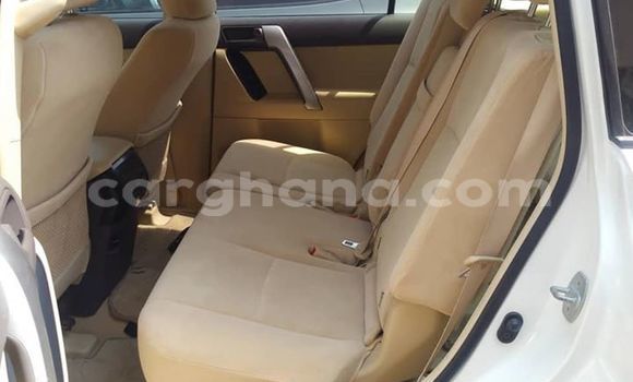 Sayi Na hannu Toyota Land Cruiser Prado White Mota in Accra a Greater Accra Sayi Na hannu Toyota Land Cruiser Prado White Mota in Accra a Greater Accra