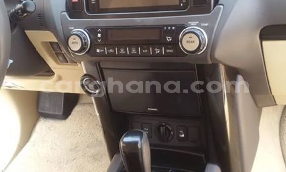 Sayi Na hannu Toyota Land Cruiser Prado White Mota in Accra a Greater Accra Sayi Na hannu Toyota Land Cruiser Prado White Mota in Accra a Greater Accra