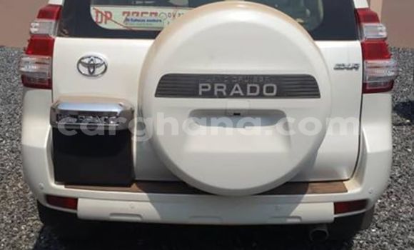 Sayi Na hannu Toyota Land Cruiser Prado White Mota in Accra a Greater Accra Sayi Na hannu Toyota Land Cruiser Prado White Mota in Accra a Greater Accra