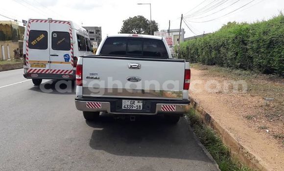 Sayi Na hannu Ford F–150 White Mota in Koforidua a Gabas Sayi Na hannu Ford F–150 White Mota in Koforidua a Gabas