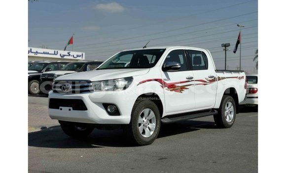 Buy Import Toyota Hilux White Car in Import - Dubai in Ashanti Buy Import Toyota Hilux White Car in Import - Dubai in Ashanti
