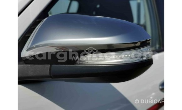 Buy Import Toyota Hilux White Car in Import - Dubai in Ashanti Buy Import Toyota Hilux White Car in Import - Dubai in Ashanti