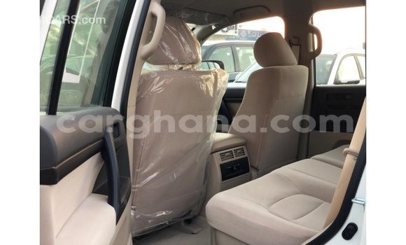 Ra Imported Toyota Land Cruiser funfun Ọkọ̀ in Import - Dubai ni Ashanti Ra Imported Toyota Land Cruiser funfun Ọkọ̀ in Import - Dubai ni Ashanti