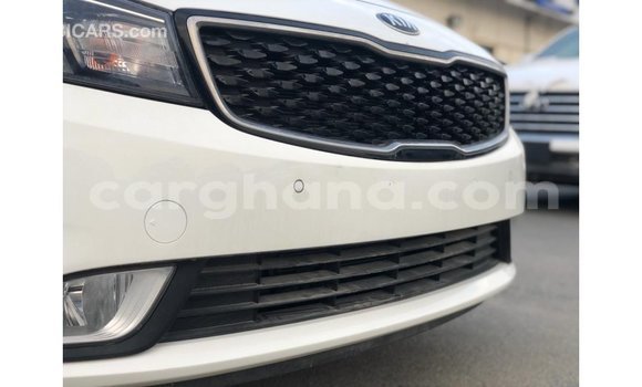 Sayi Imported Kia Cerato White Mota in Import - Dubai a Ashanti Sayi Imported Kia Cerato White Mota in Import - Dubai a Ashanti