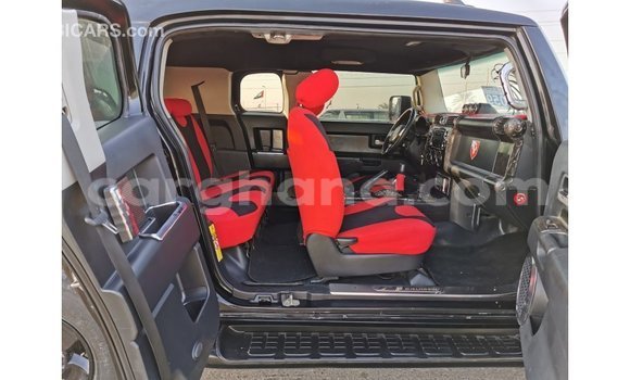 Buy Import Toyota FJ Cruiser Black Car in Import - Dubai in Ashanti Buy Import Toyota FJ Cruiser Black Car in Import - Dubai in Ashanti