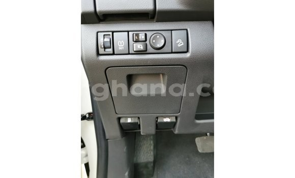 Buy Import Isuzu Rodeo White Car in Import - Dubai in Ashanti Buy Import Isuzu Rodeo White Car in Import - Dubai in Ashanti