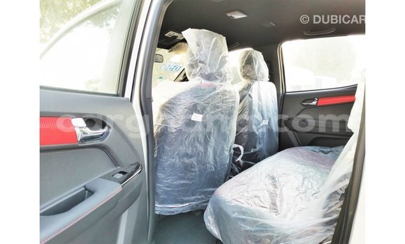 Buy Import Isuzu Rodeo White Car in Import - Dubai in Ashanti Buy Import Isuzu Rodeo White Car in Import - Dubai in Ashanti