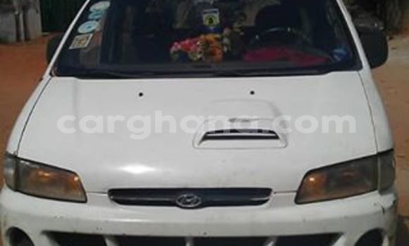 Sayi Na hannu Hyundai H200 White Mota in Accra a Greater Accra Sayi Na hannu Hyundai H200 White Mota in Accra a Greater Accra