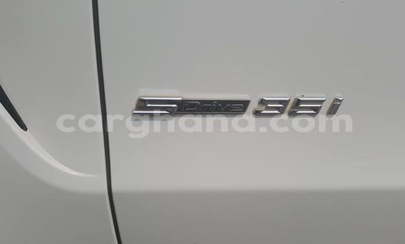Sayi Na hannu BMW X5 White Mota in Accra a Greater Accra Sayi Na hannu BMW X5 White Mota in Accra a Greater Accra