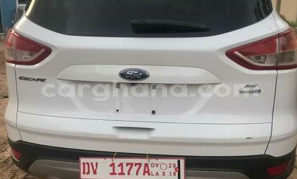 Sayi Na hannu Ford Escape White Mota in Accra a Greater Accra Sayi Na hannu Ford Escape White Mota in Accra a Greater Accra