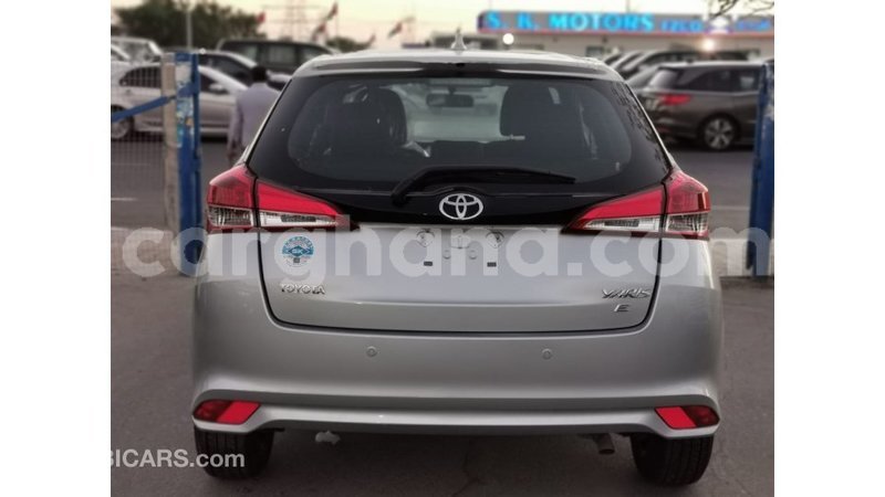 Big with watermark toyota yaris ashanti import dubai 11622