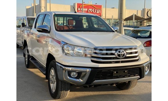 Ra Imported Toyota Hilux funfun Ọkọ̀ in Import - Dubai ni Ashanti Ra Imported Toyota Hilux funfun Ọkọ̀ in Import - Dubai ni Ashanti