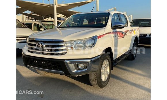 Ra Imported Toyota Hilux funfun Ọkọ̀ in Import - Dubai ni Ashanti Ra Imported Toyota Hilux funfun Ọkọ̀ in Import - Dubai ni Ashanti