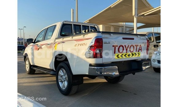 Ra Imported Toyota Hilux funfun Ọkọ̀ in Import - Dubai ni Ashanti Ra Imported Toyota Hilux funfun Ọkọ̀ in Import - Dubai ni Ashanti