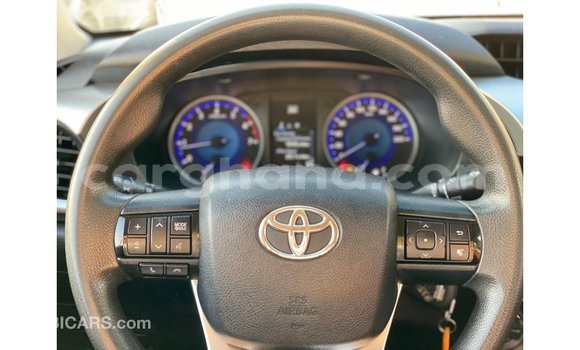 Ra Imported Toyota Hilux funfun Ọkọ̀ in Import - Dubai ni Ashanti Ra Imported Toyota Hilux funfun Ọkọ̀ in Import - Dubai ni Ashanti