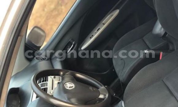 Buy Used Toyota Yaris Silver Car in Accra in Greater Accra Buy Used Toyota Yaris Silver Car in Accra in Greater Accra