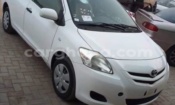Buy Used Toyota Yaris White Car in Accra in Greater Accra Buy Used Toyota Yaris White Car in Accra in Greater Accra