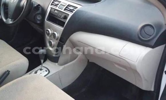 Buy Used Toyota Yaris White Car in Accra in Greater Accra Buy Used Toyota Yaris White Car in Accra in Greater Accra