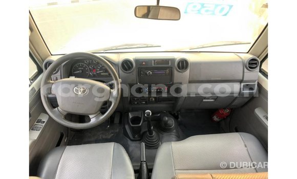 Sayi Imported Toyota Land Cruiser White Mota in Import - Dubai a Ashanti Sayi Imported Toyota Land Cruiser White Mota in Import - Dubai a Ashanti