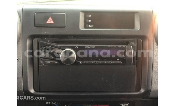 Sayi Imported Toyota Land Cruiser White Mota in Import - Dubai a Ashanti Sayi Imported Toyota Land Cruiser White Mota in Import - Dubai a Ashanti