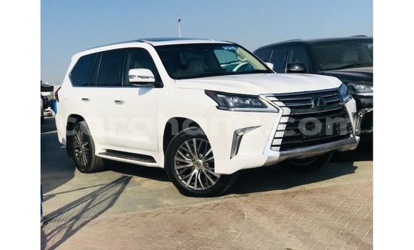 Sayi Imported Lexus LX White Mota in Import - Dubai a Ashanti Sayi Imported Lexus LX White Mota in Import - Dubai a Ashanti