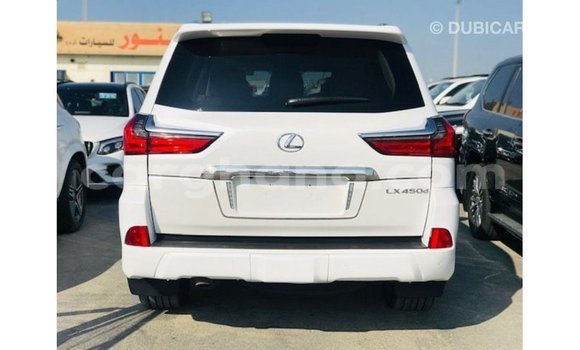 Sayi Imported Lexus LX White Mota in Import - Dubai a Ashanti Sayi Imported Lexus LX White Mota in Import - Dubai a Ashanti