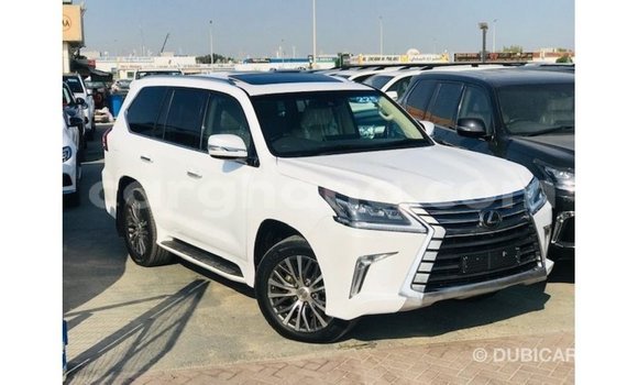 Sayi Imported Lexus LX White Mota in Import - Dubai a Ashanti Sayi Imported Lexus LX White Mota in Import - Dubai a Ashanti