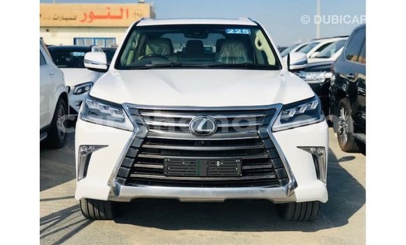 Sayi Imported Lexus LX White Mota in Import - Dubai a Ashanti Sayi Imported Lexus LX White Mota in Import - Dubai a Ashanti