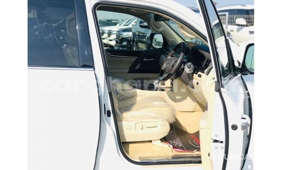 Sayi Imported Lexus LX White Mota in Import - Dubai a Ashanti Sayi Imported Lexus LX White Mota in Import - Dubai a Ashanti
