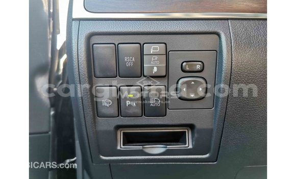 Buy Import Toyota Land Cruiser Black Car in Import - Dubai in Ashanti Buy Import Toyota Land Cruiser Black Car in Import - Dubai in Ashanti