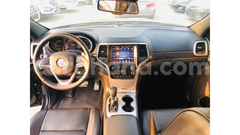 Big with watermark jeep grand cherokee ashanti import dubai 11667