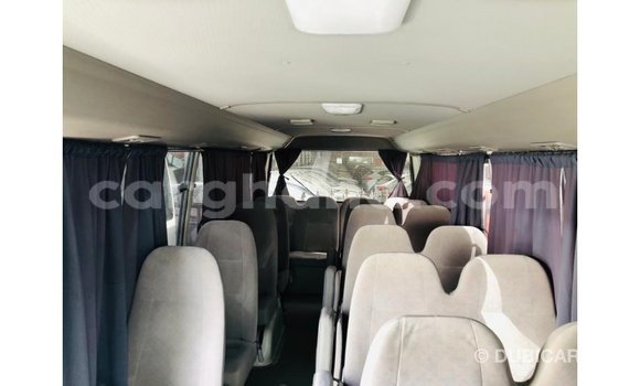 Ra Imported Toyota Coaster funfun Ọkọ̀ in Import - Dubai ni Ashanti Ra Imported Toyota Coaster funfun Ọkọ̀ in Import - Dubai ni Ashanti